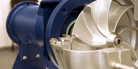 Definizione, classificazione e sviluppo della centrifuga