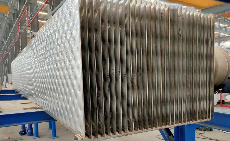 Sistema di evaporazione a film cadente su piastra